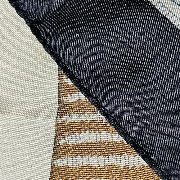 New! Echo Winterthur Museum Collection Silk Scarf Gloves Pattern 35x35 - Picture 5 of 12